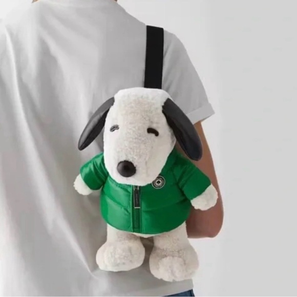 KATE SPADE x PEANUTS SNOOPY 3D DOG CROSSBODY - Picture 2 of 7